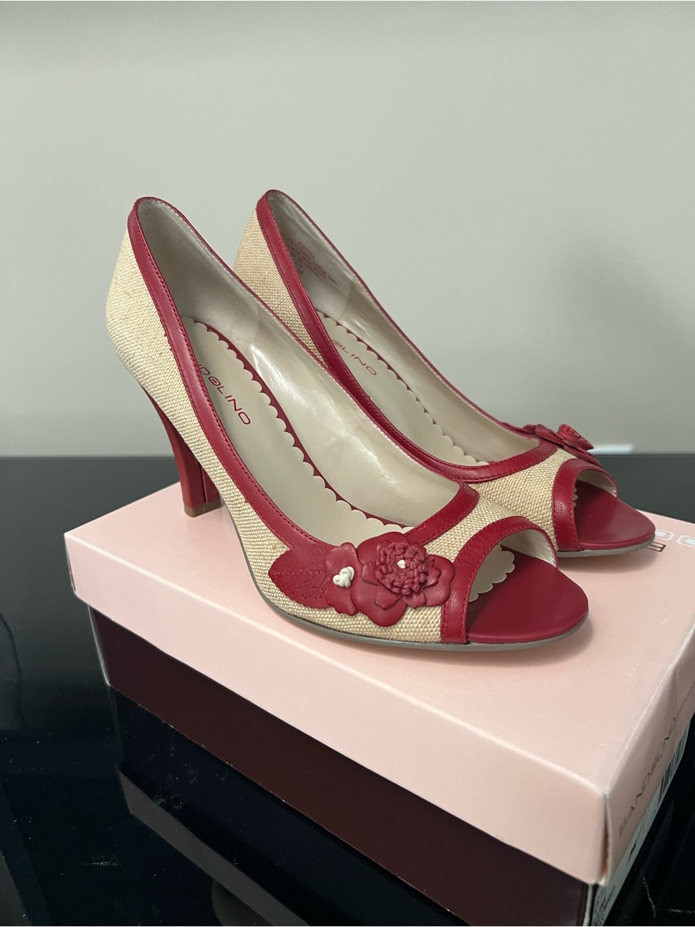 Bandolino Red Trim Floral Peep-Toe Pumps